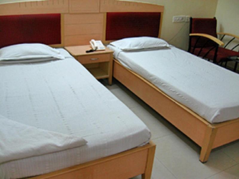 Hotel Padmini Residency Hyderabad Eksteriør bilde
